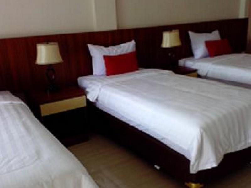 Santa Monica Hotel And Convention Ciherangsating Exterior foto